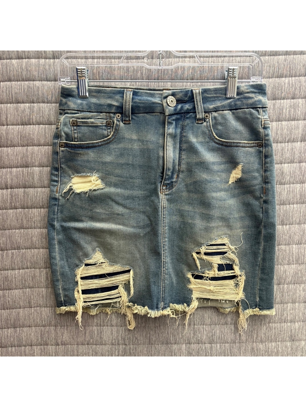 American Eagle Distressed Curvy High Rise Mini Denim Skirt Women's Size 4